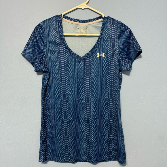 Blue medium under armour loose v-neck tee - Picture 1 of 3